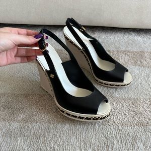 CHANEL Wedges